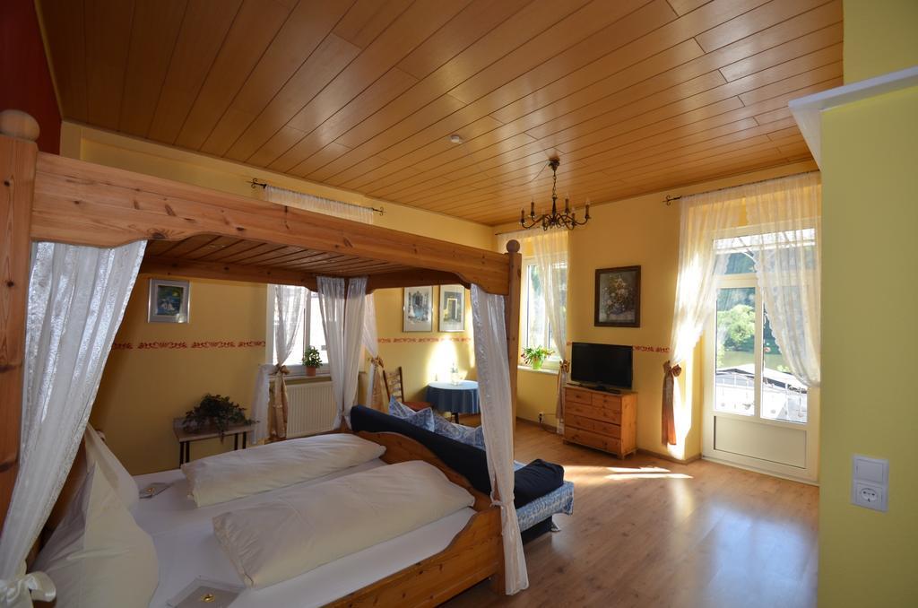 Hotel Feiden Garni Ediger-Eller Zewnętrze zdjęcie